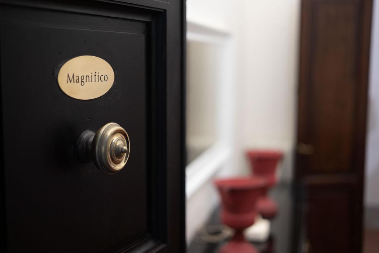 Apartment Palazzo Roselli Cecconi Florence