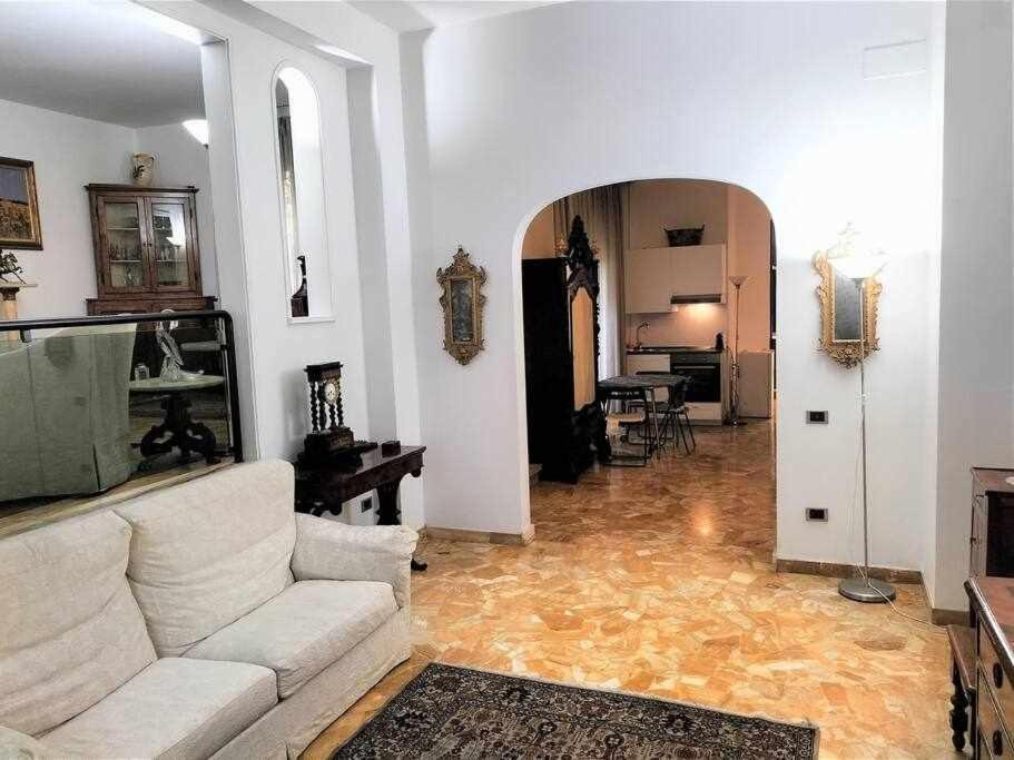 Lorenzo Il Magnifico Elegant With Two Bedrooms Apartment Florence