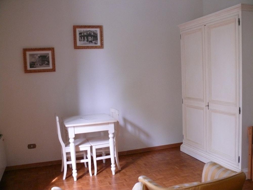 Michelangiolo Aparthotel
