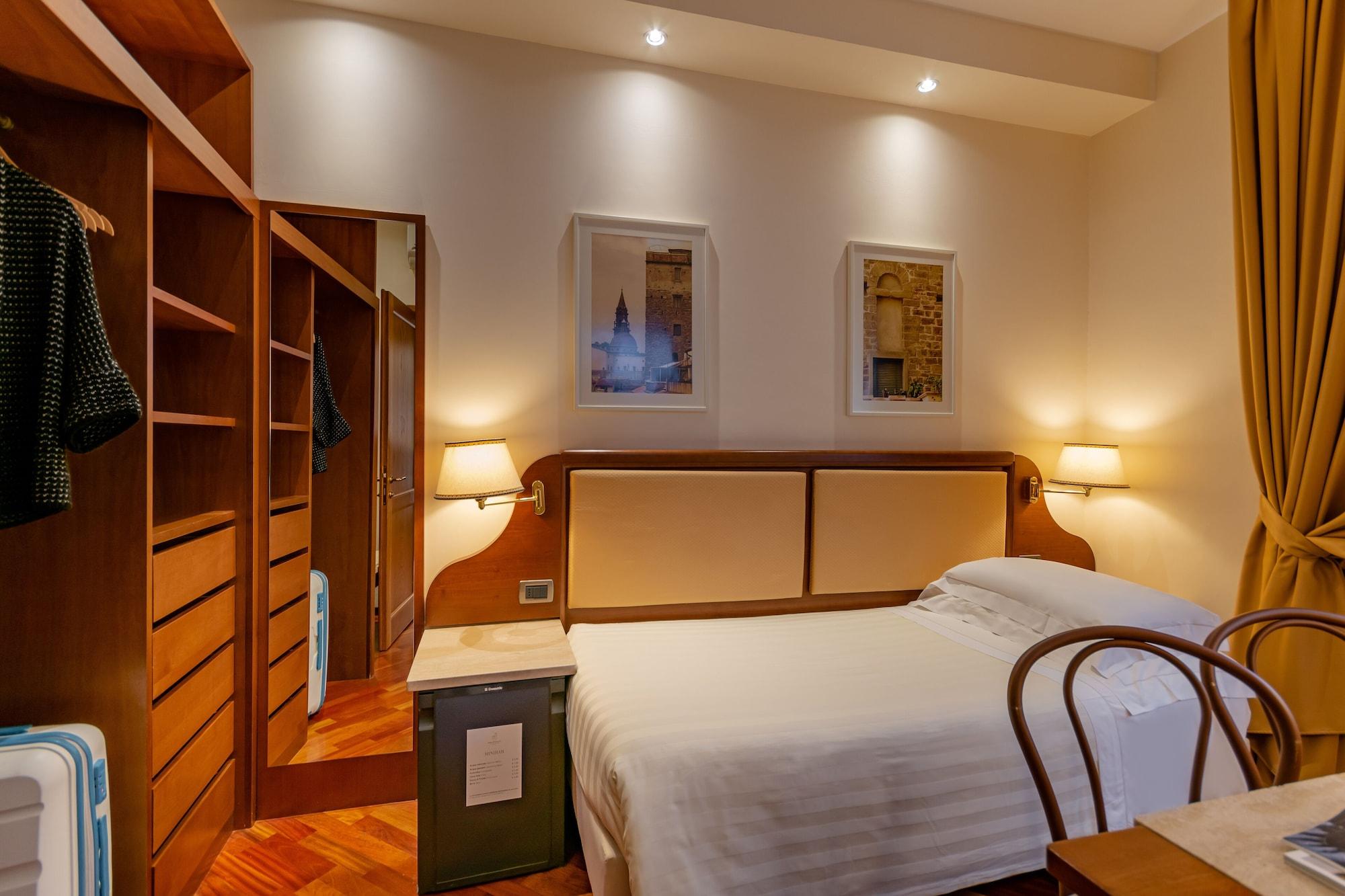 Pitti Palace Al Ponte Vecchio Hotel