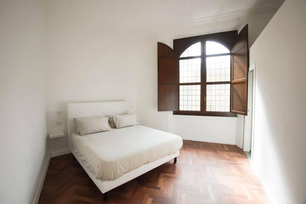 5 Min Duomo - Novella Boutique - Parcheggio Appartamento
