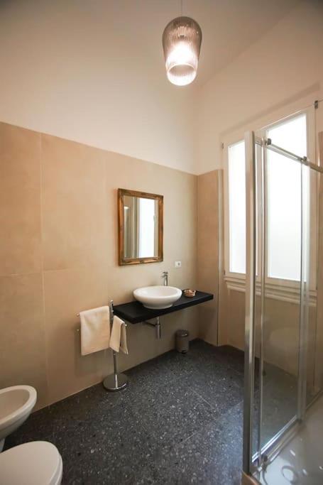 5 Min Duomo - Novella Boutique - Parcheggio Appartamento *