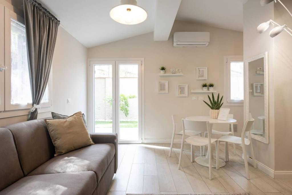 Nido Apartment