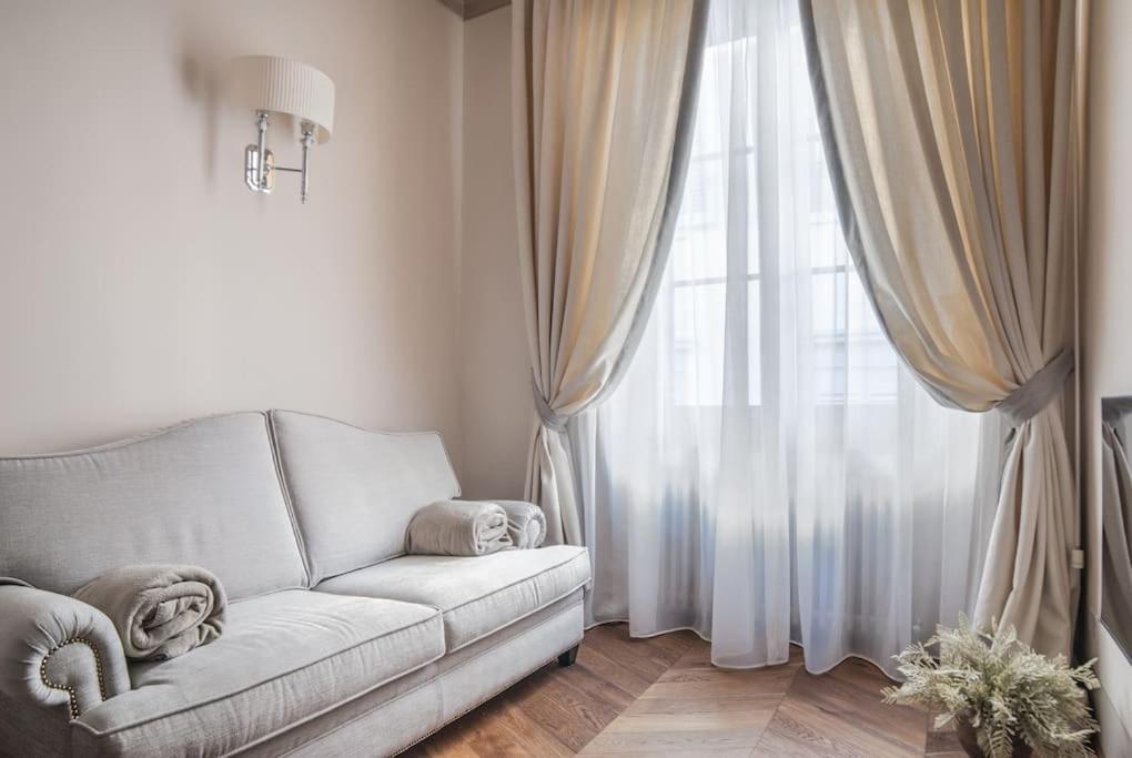 Signoria Deluxe Studio-2 People In Signoria Square Florence