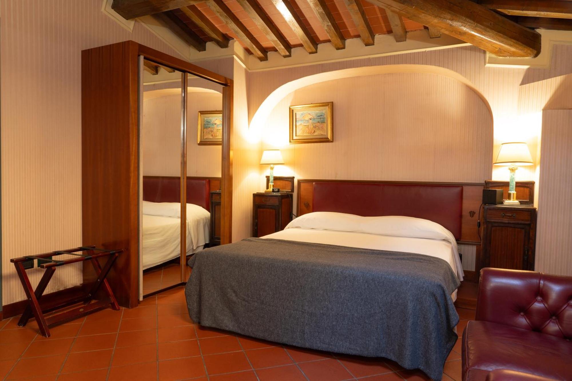 Panama Hotel 3*