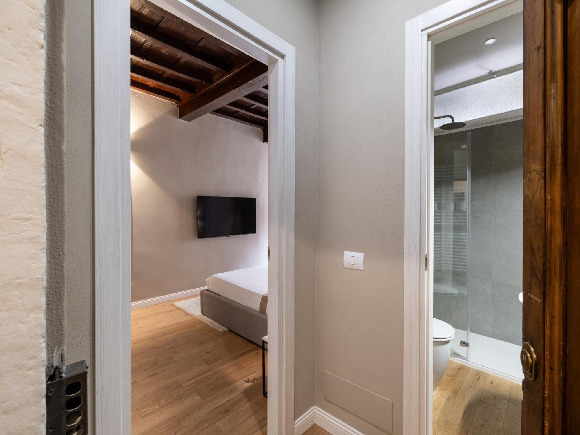 Santa Croce Luxury - Dolcevita Apartment Florence