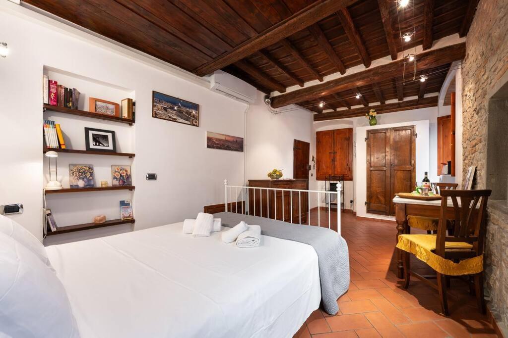 Apartment Keys Of Italy - Corsos 9 - Cozy Close To Palazzo Vecchio Florence