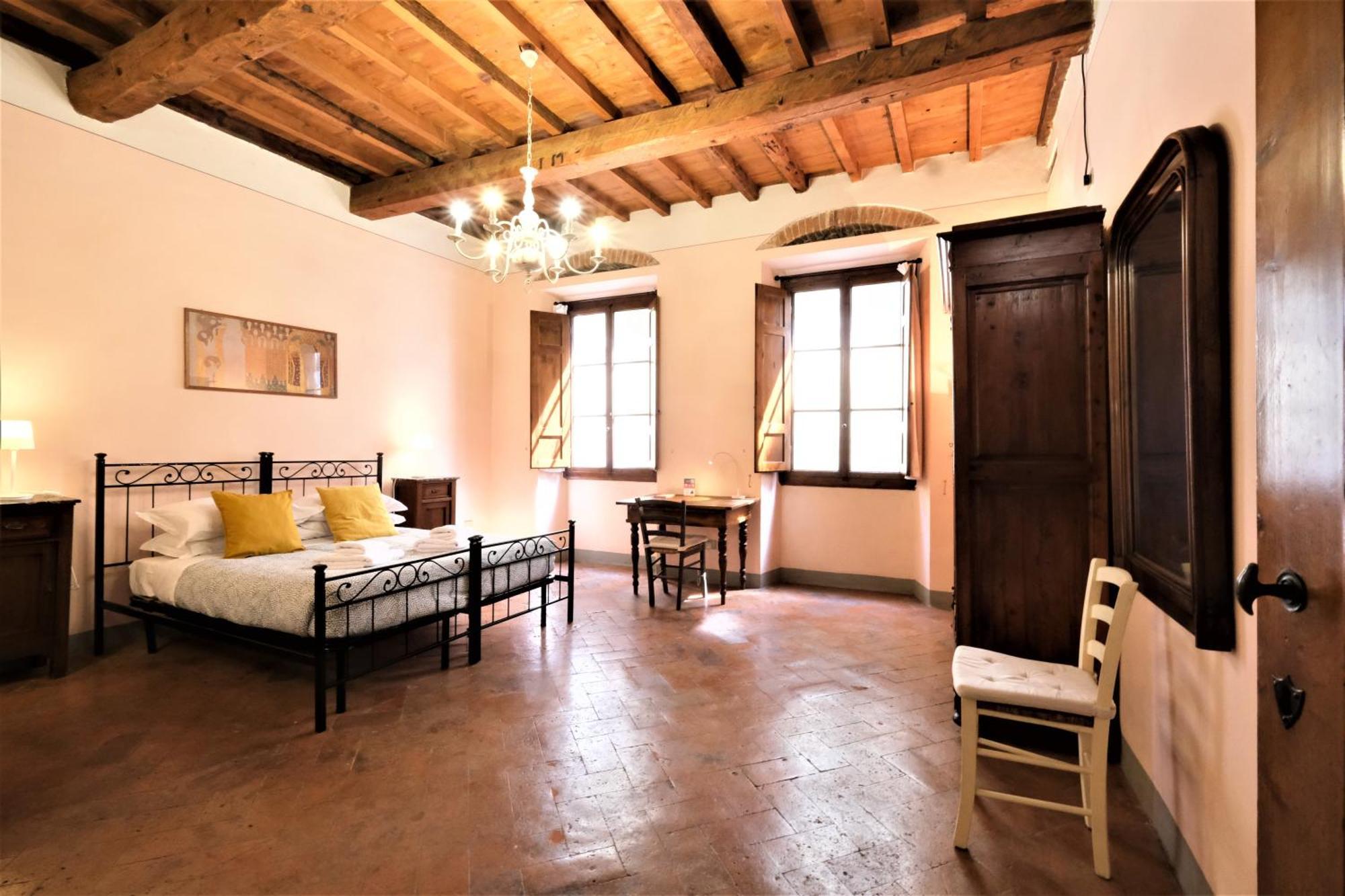 Wine Pomino Apartment Florence