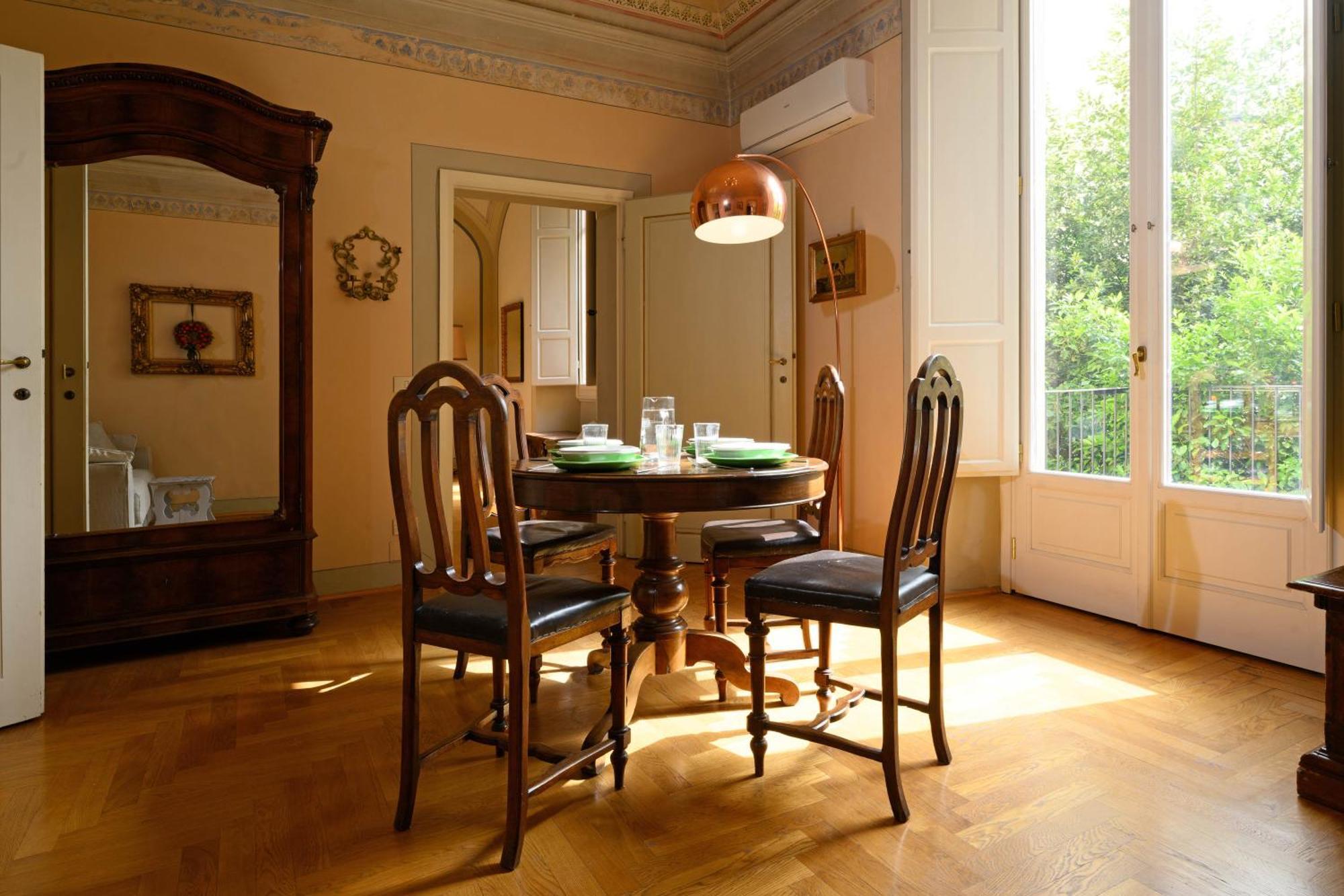 Santa Maria Novella Deluxe Apartment *