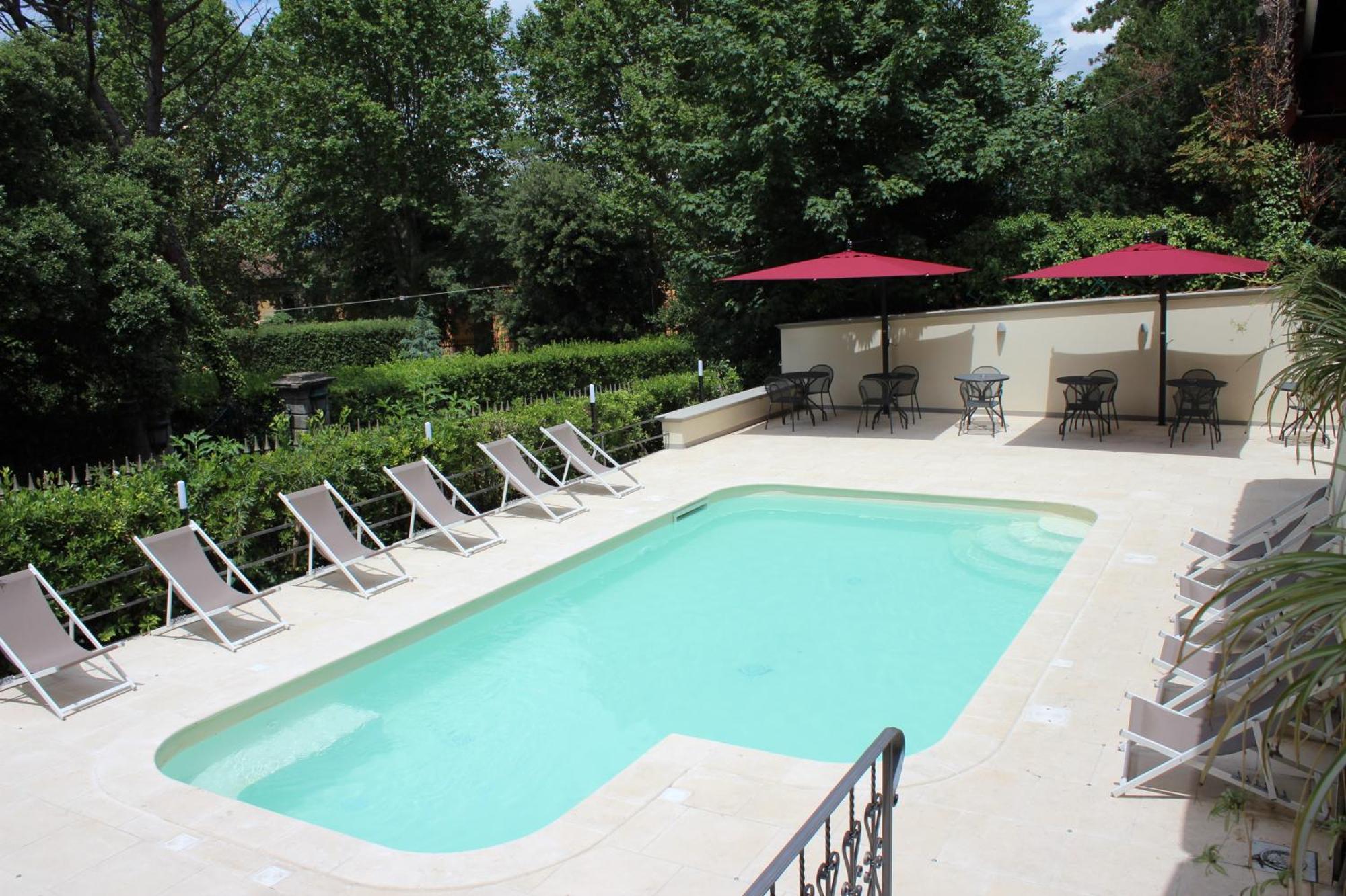 Hotel Carlotta 4*