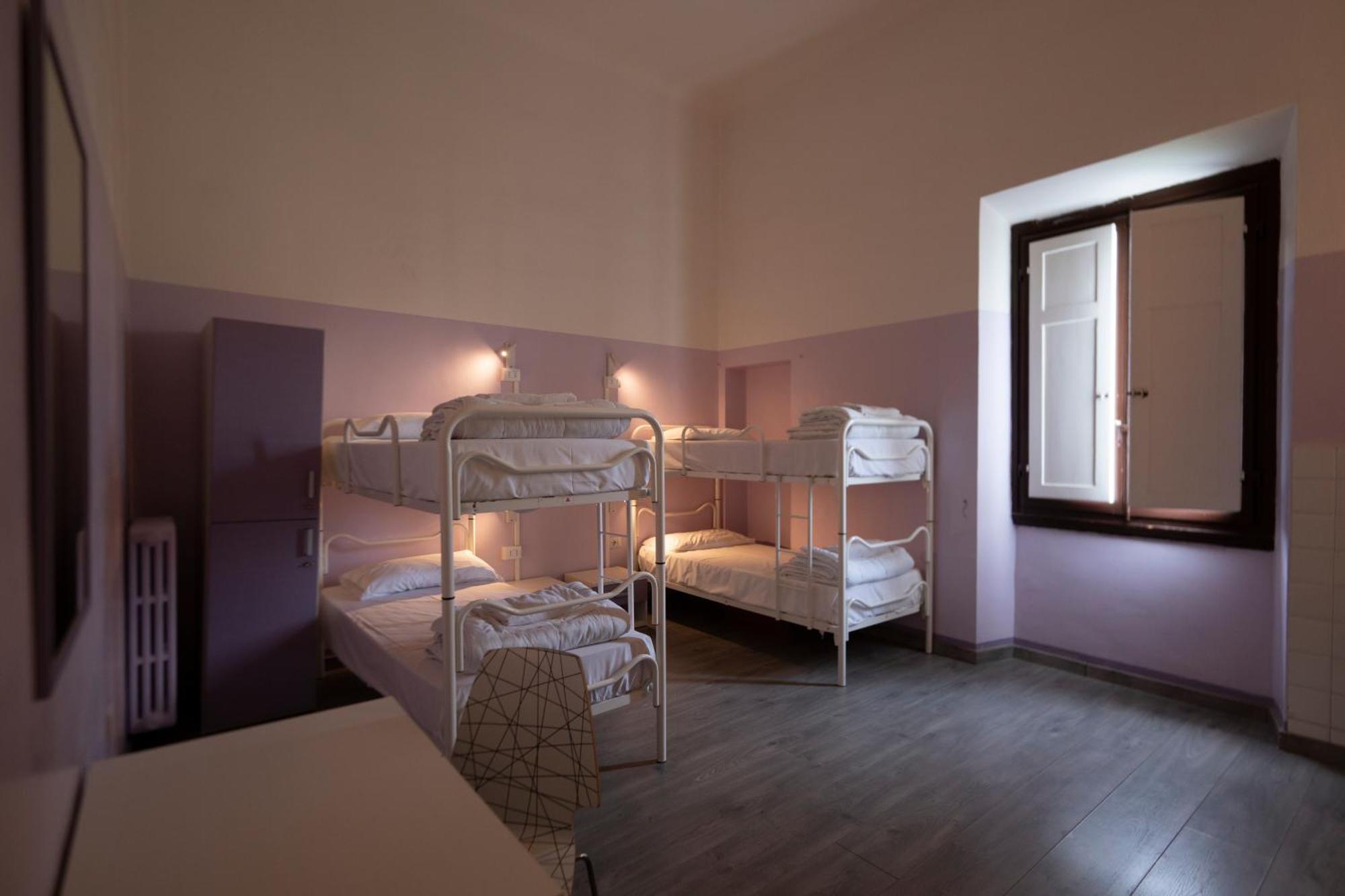 Hostel & 7