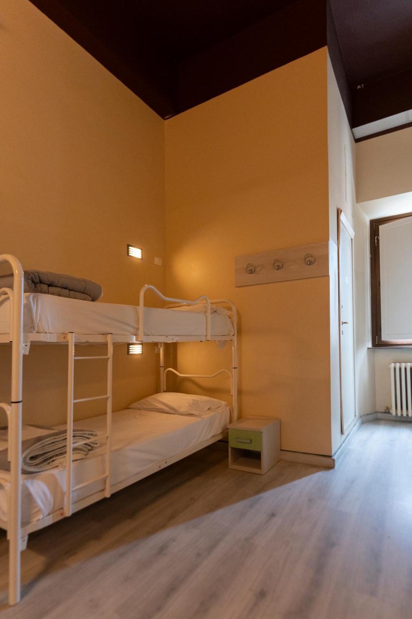 Hostel & 7