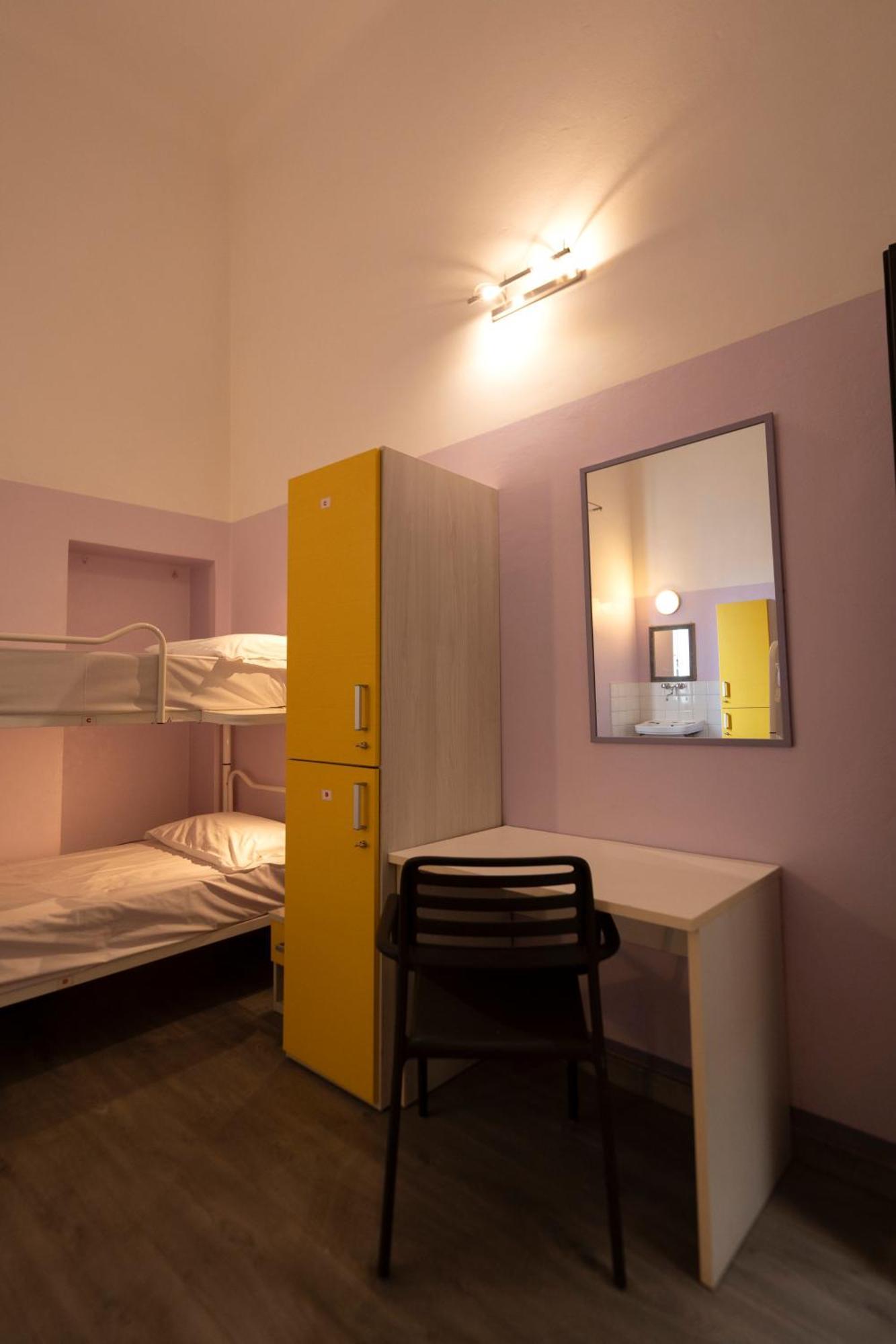Hostel & 7