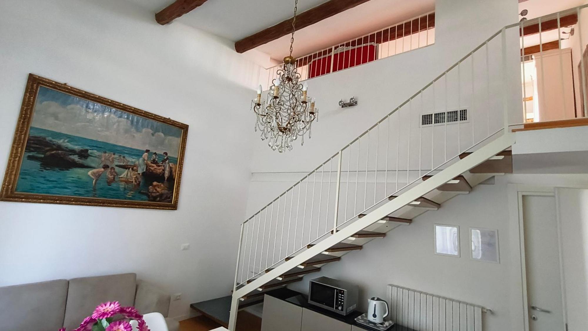 Le Statue Apartment