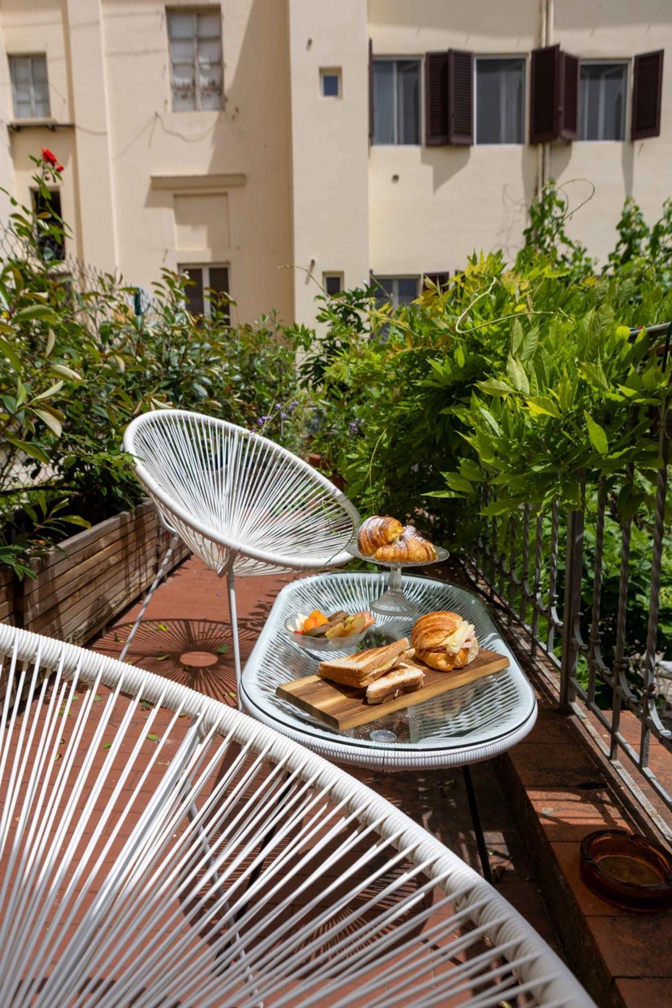 Bed & Breakfast Secret Garden