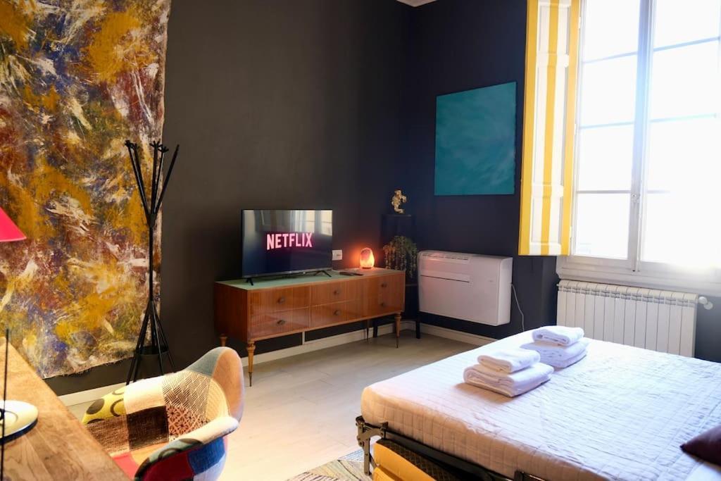 Apartment Cool At The Foot Of The Pmichelangelo Florence