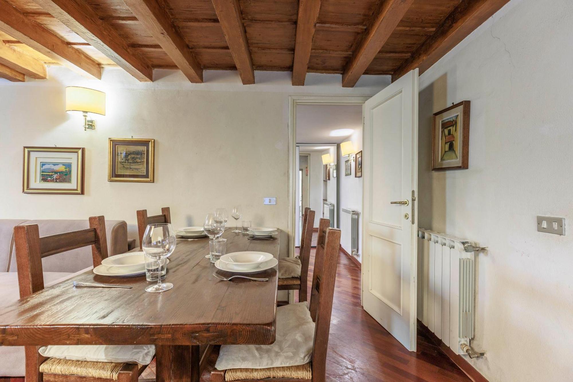 Romantic Santa Croce Apartment *