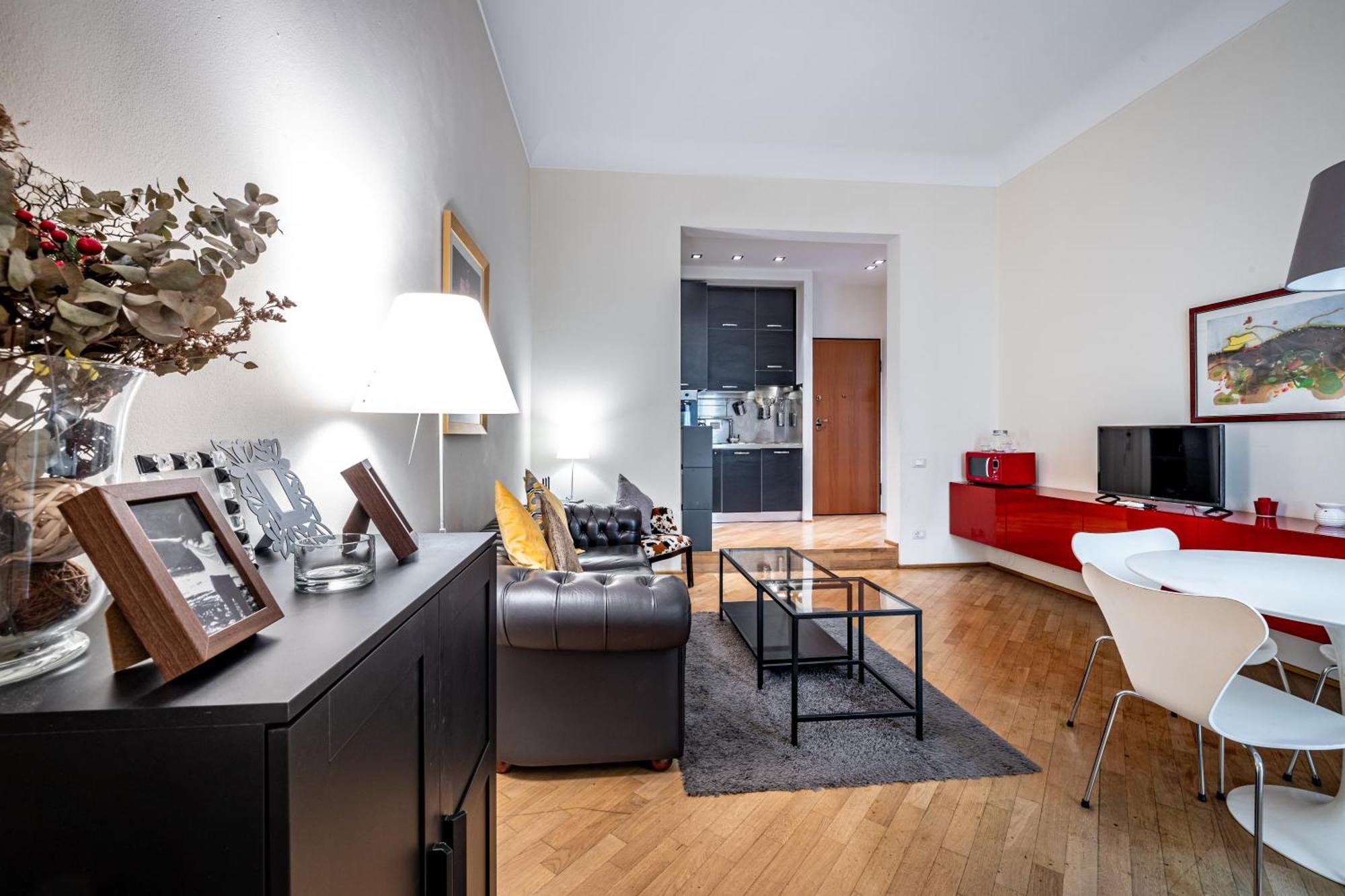 Apartment Yd Servi *