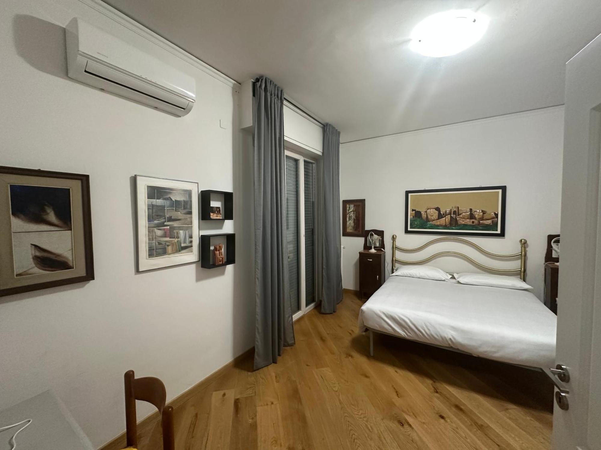 Big With Free Parking Firenze