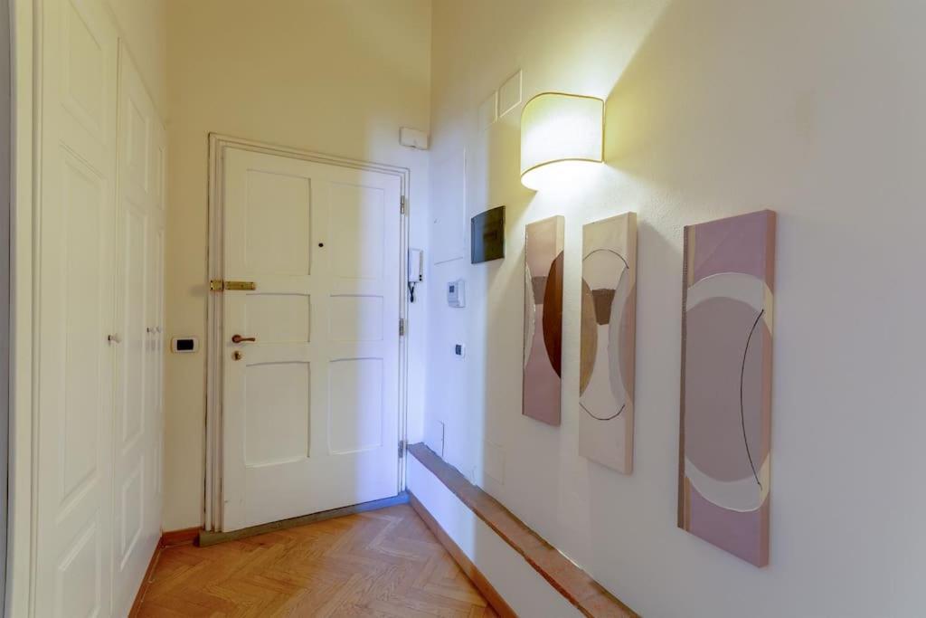 A Flat In Via Della Vigna Nuova Apartment