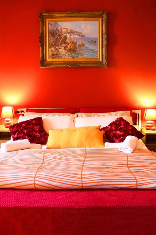 Beds 3*