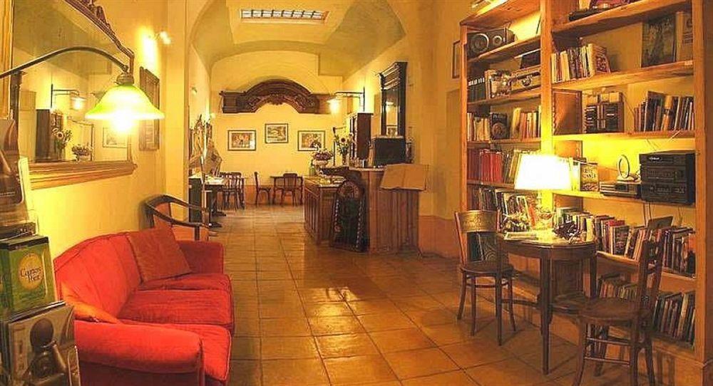 Azzi 3*