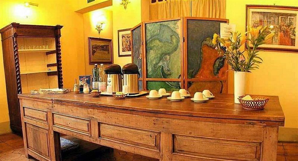 Azzi Hotel