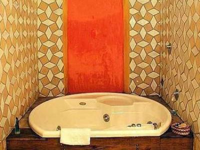 Hotel Azzi 3*