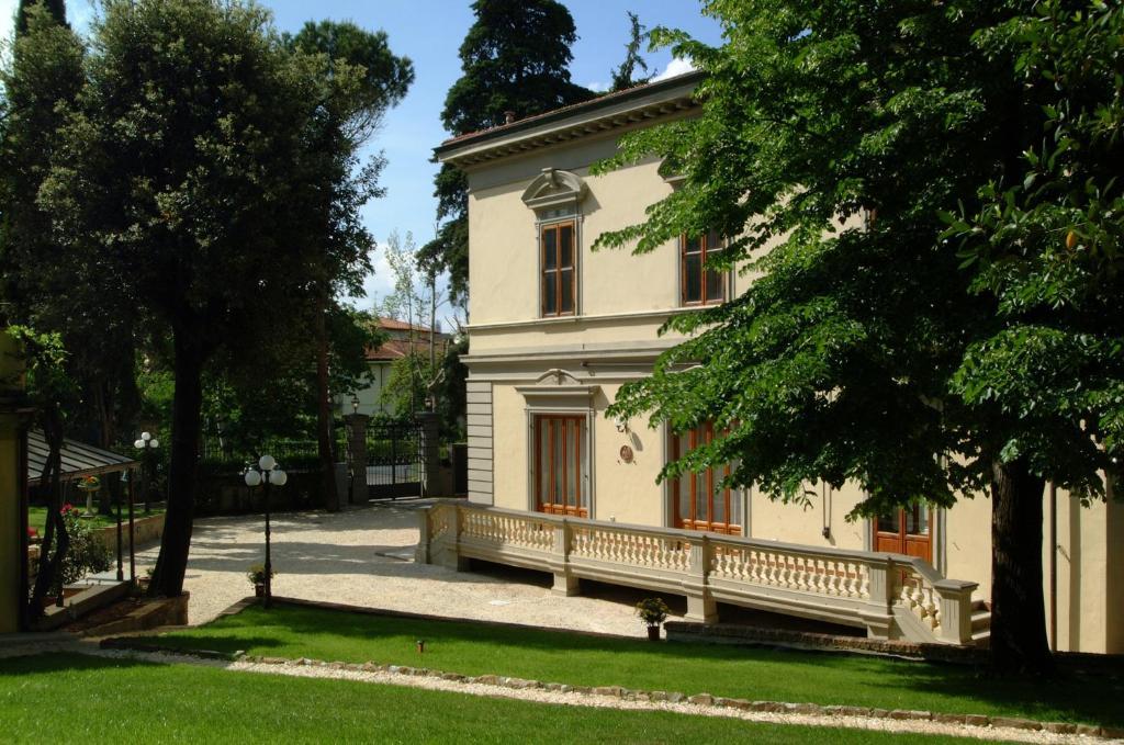 Michelangiolo Aparthotel