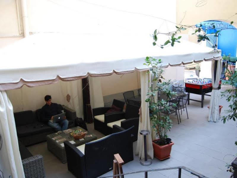 Hostel New *