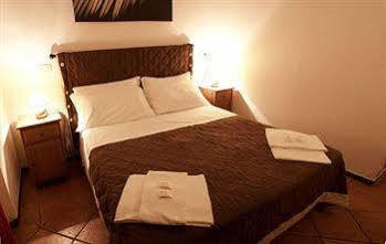 Bed & Bed Peterson Florence