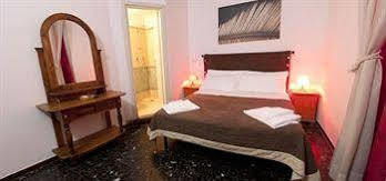 Bed & Bed Peterson Florence