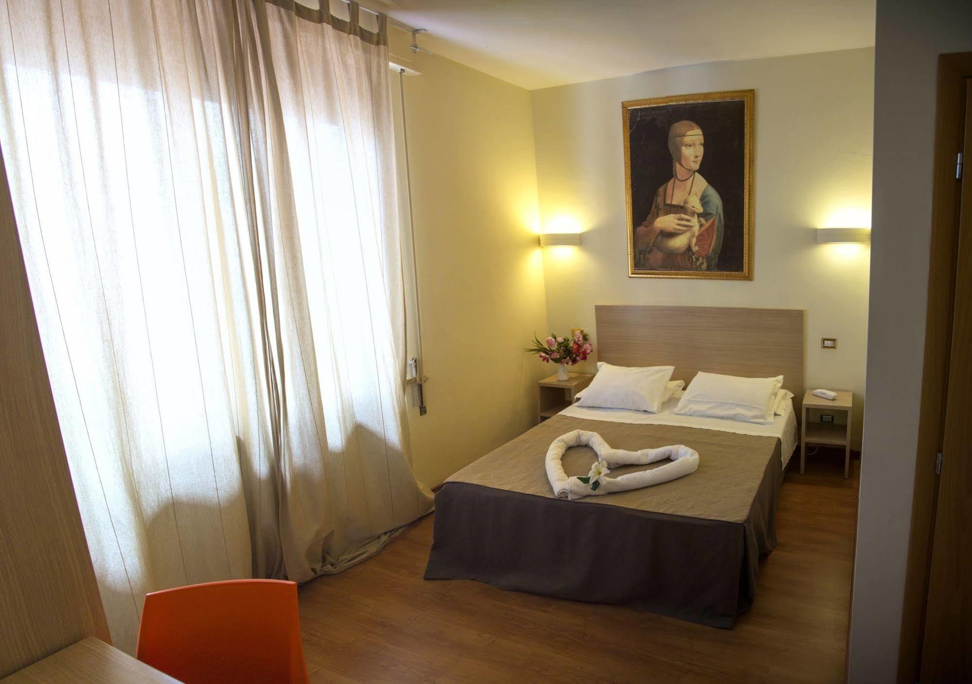 Arcadia Hotel 3*