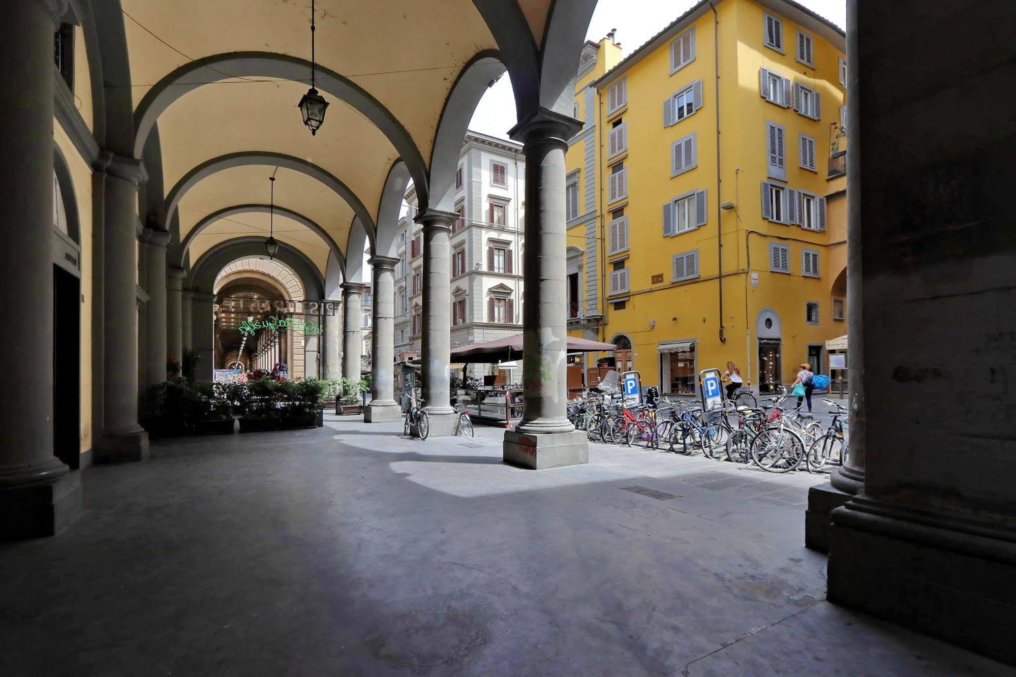 Family Signoria Hotel 2*