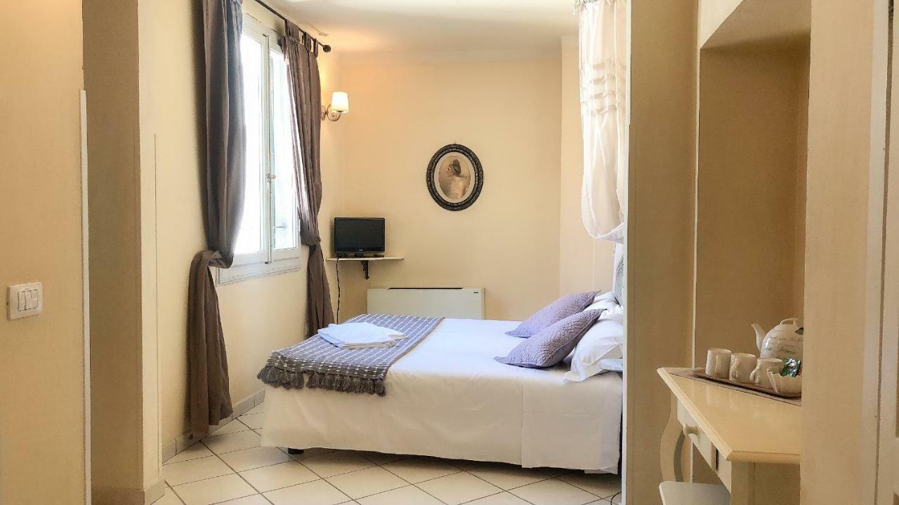 Bed & Breakfast Life Style Novecento 2*