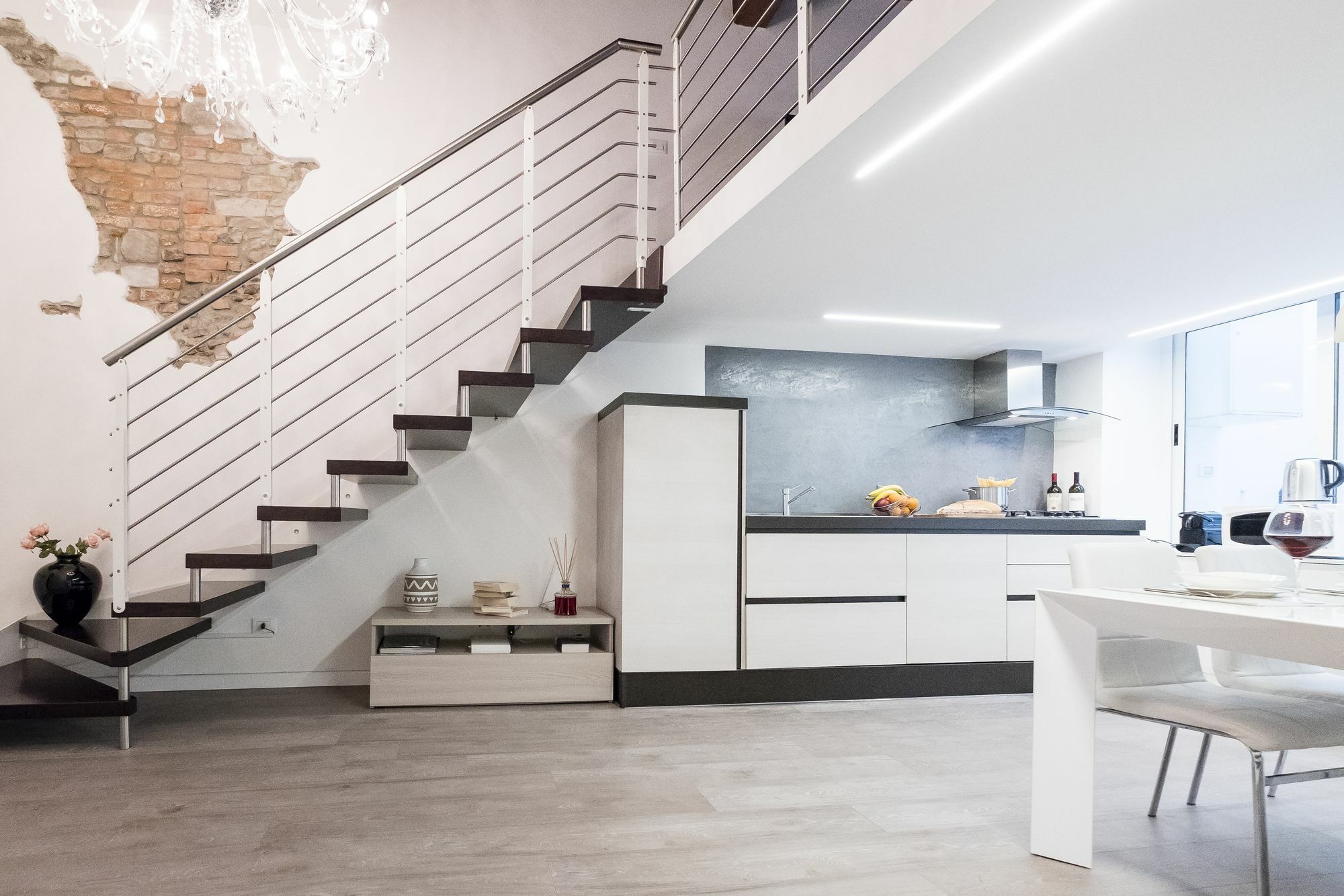 Silver Novella Luxury * Florence