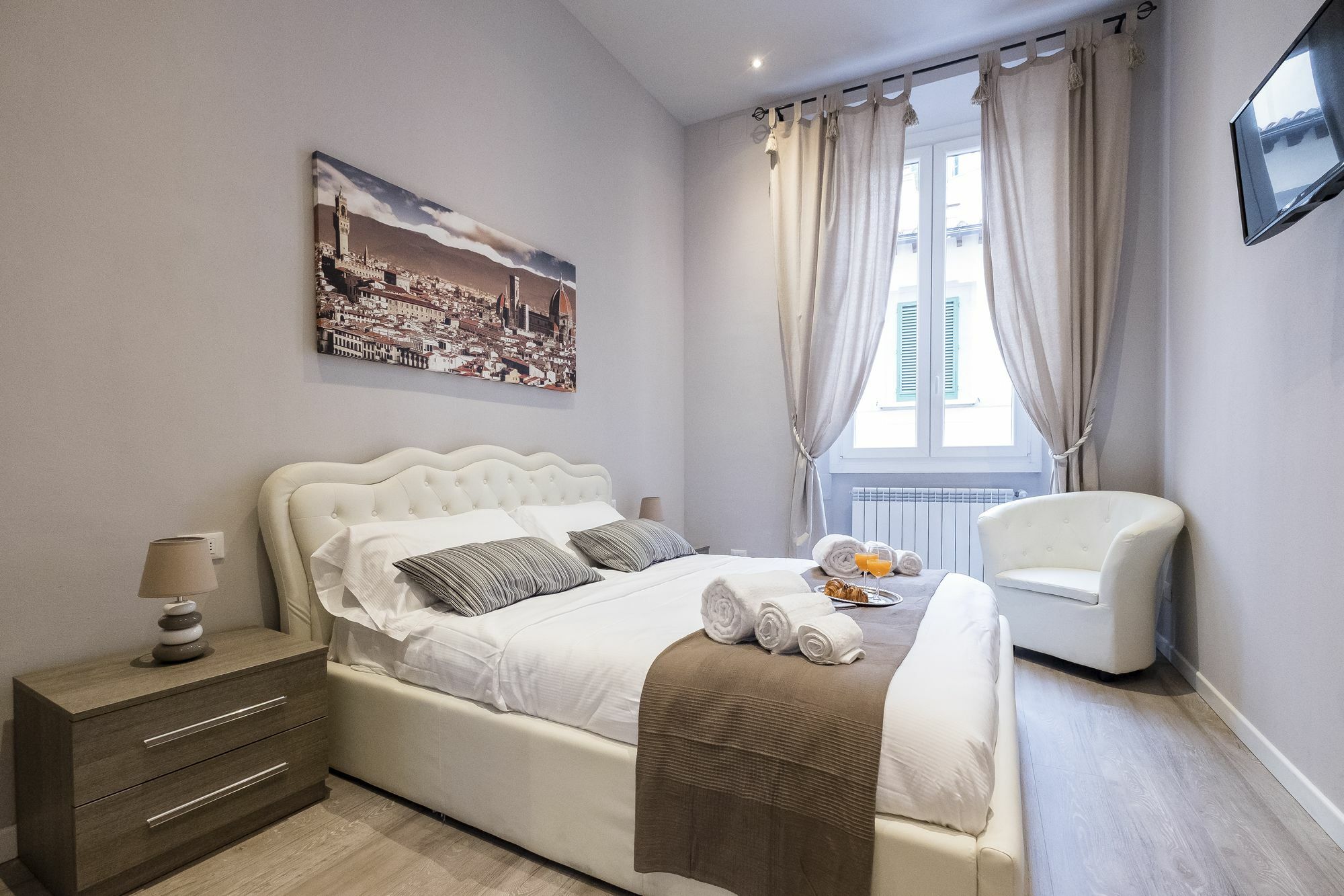 Silver Novella Luxury Florence