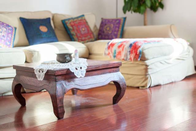 Locchi Guest house *