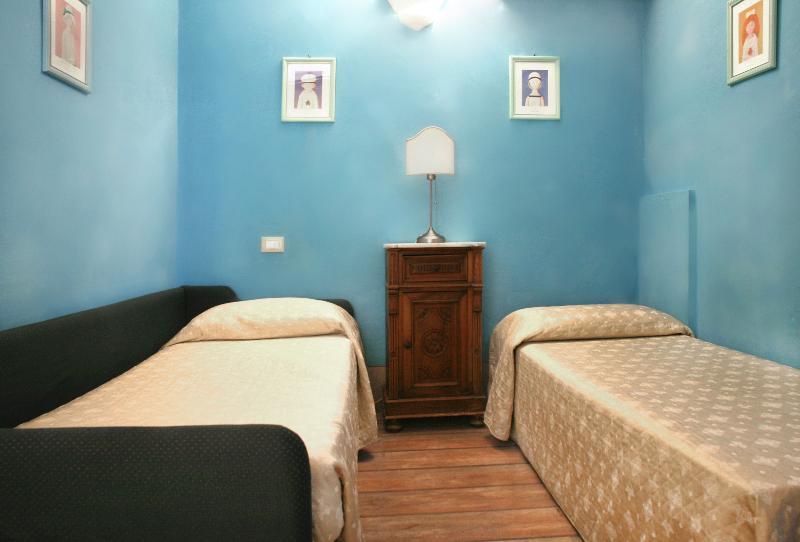 Azzi 3* Florence