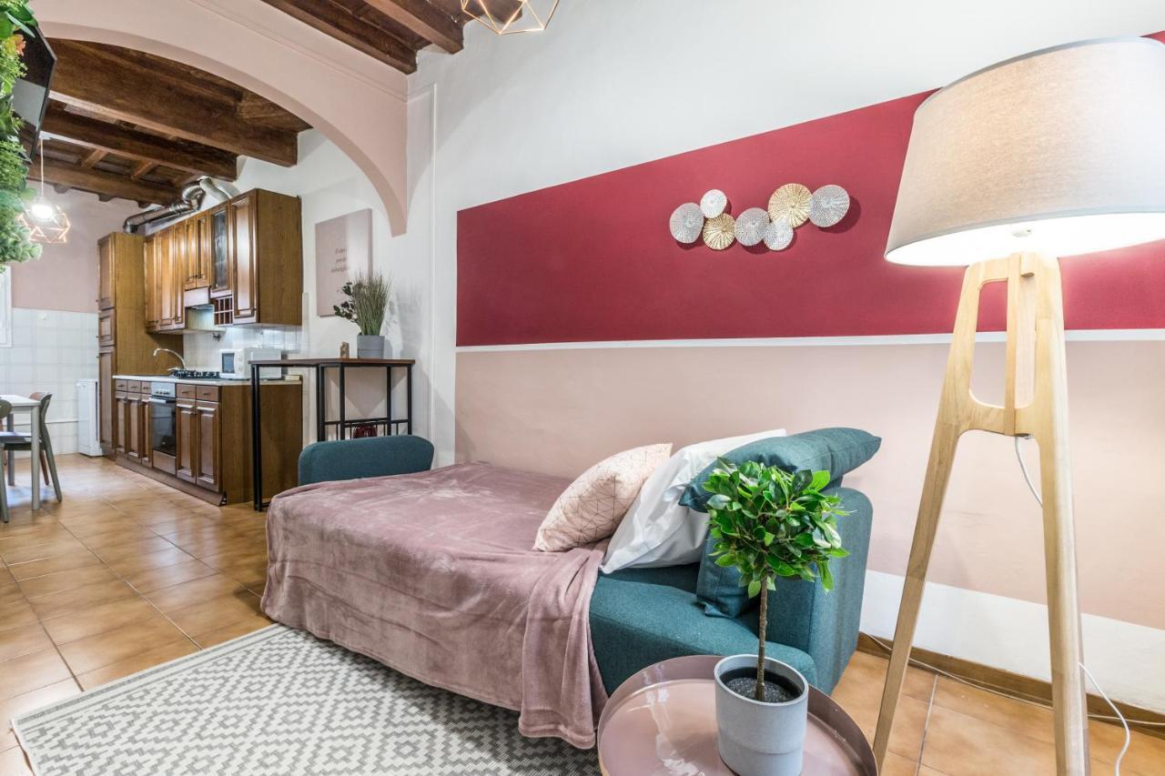 Wine Sangiovese Apartment Florence