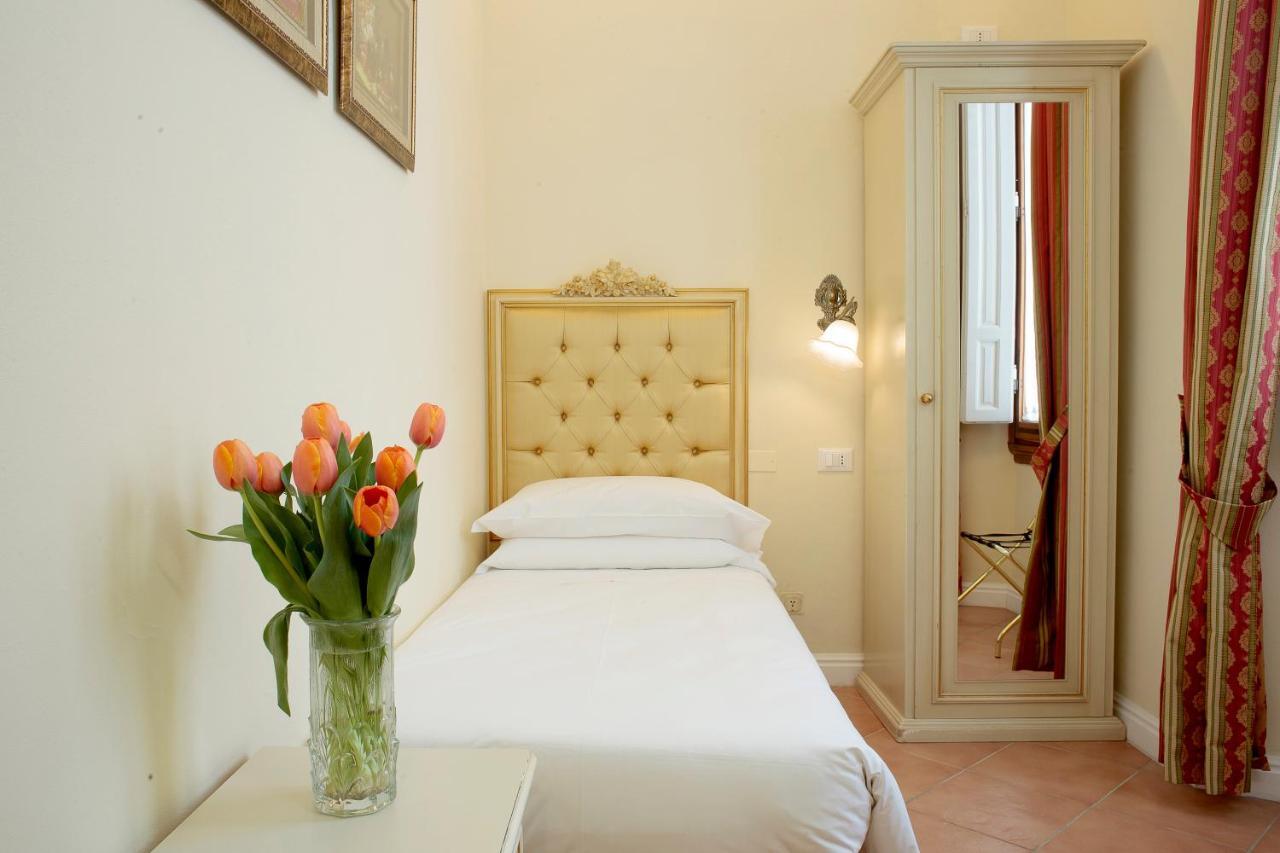 Royal Hotel