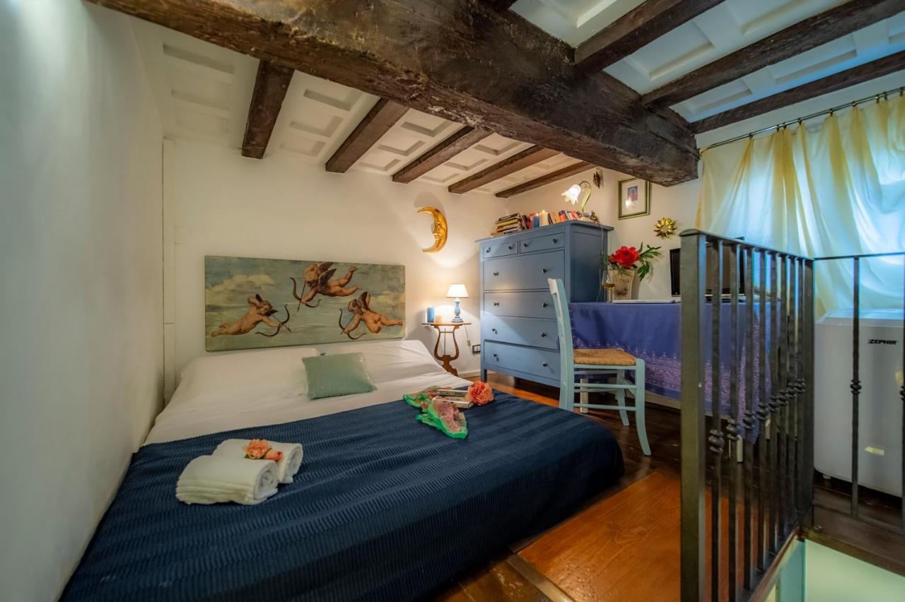 Wonderful Romantic Studio Ponte Vecchio Area