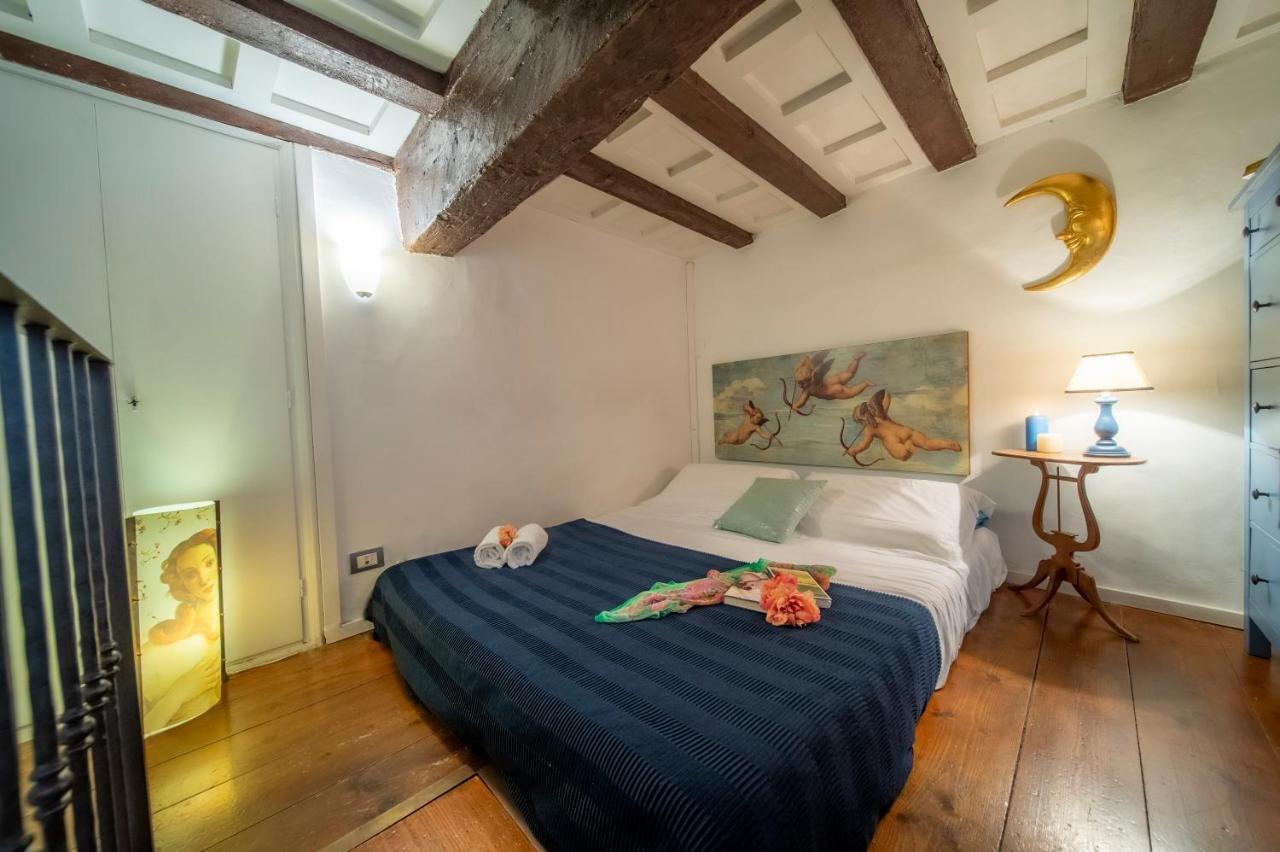 Wonderful Romantic Studio Ponte Vecchio Area *