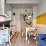 Ricasoli Apartment By Mamo Florence
