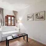Palazzo Pitti&Boboli Comfortable Apartment