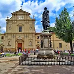 Historic Center! Charming Traditional Florentine Building - Ac,Wifi - By Likehomeflorence