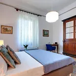 Leopoldo Apartment By Mamo Florence