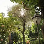 Casa Del Vescovo