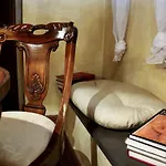 Casa Del Vescovo