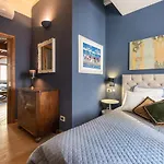 HEART OF FLORENCE Pitti 2 Bed-Apartment
